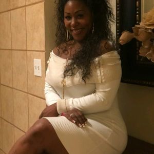 Meet your Posher, Elisha